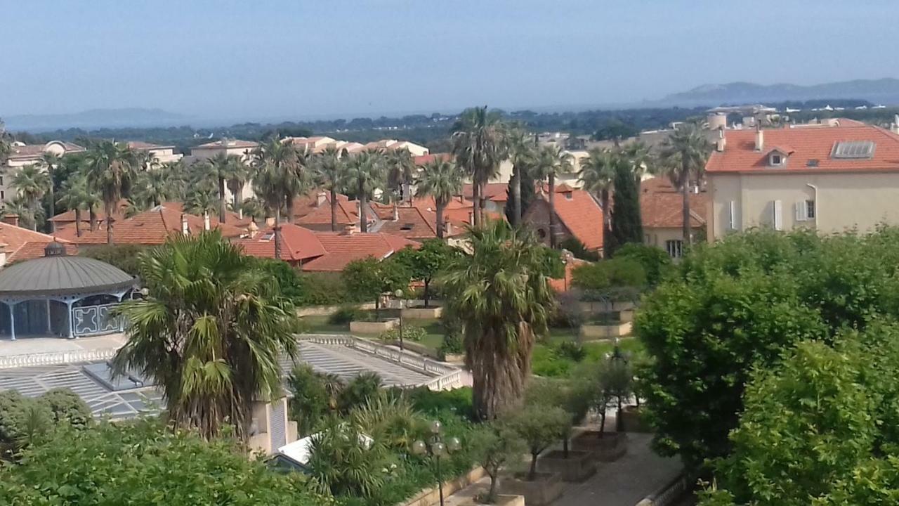 Résidence l'Emilia Hyères Exterior foto